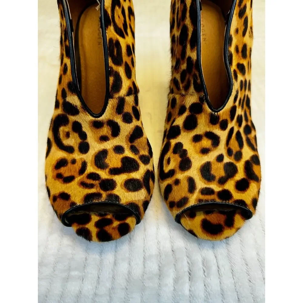 HALOGEN Genuine Calf Hair Leopard Peep Toe Booties, Sz 8.5M